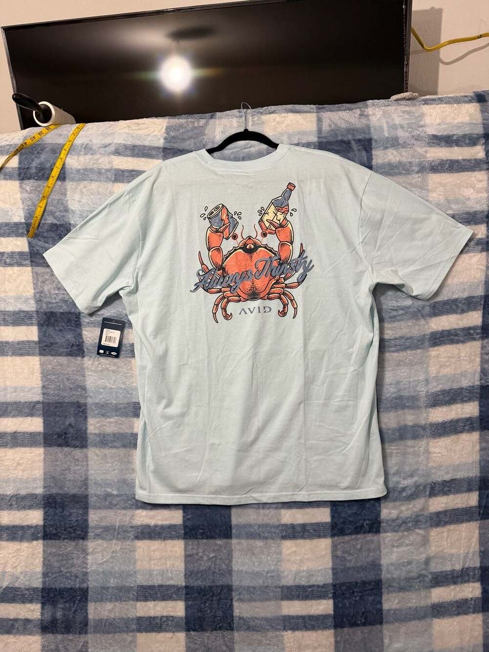 Avid Always Thirsty Crab Graphic T-Shirt Ice Blue XL